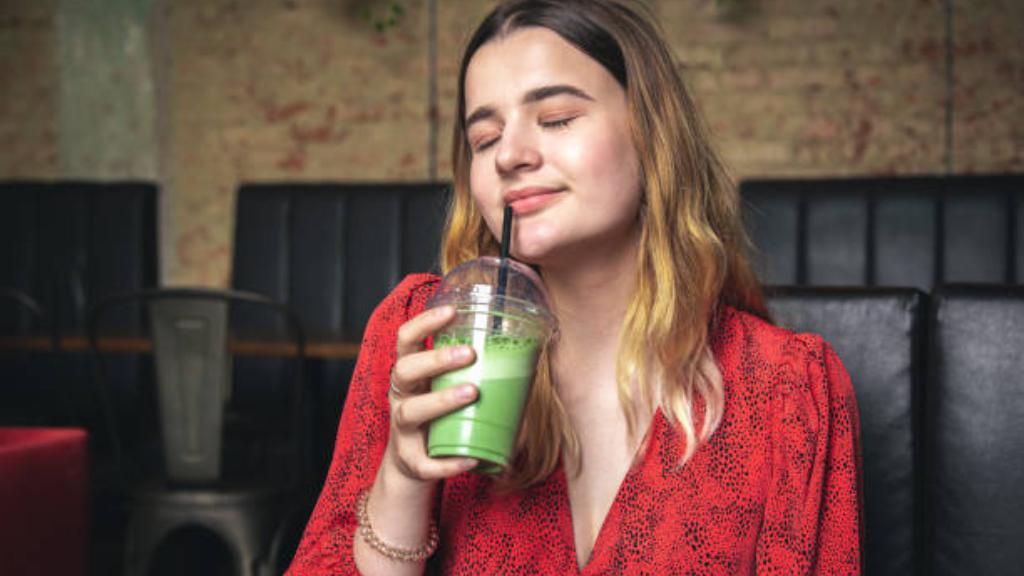 5 Matcha Smoothies You Can Try This Summer